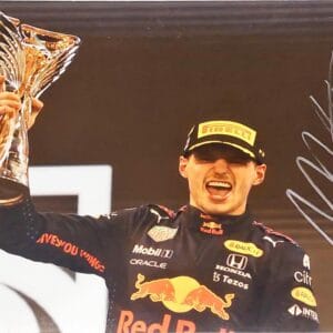 MAX VERSTAPPEN SIGNED 10X8 F1 PHOTO