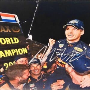 MAX VERSTAPPEN SIGNED 10X8 F1 PHOTO
