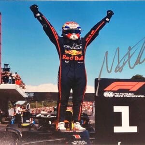 MAX VERSTAPPEN SIGNED 10X8 F1 PHOTO